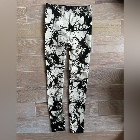 Zara Tie Dye Workout Set - Picture 4 of 4